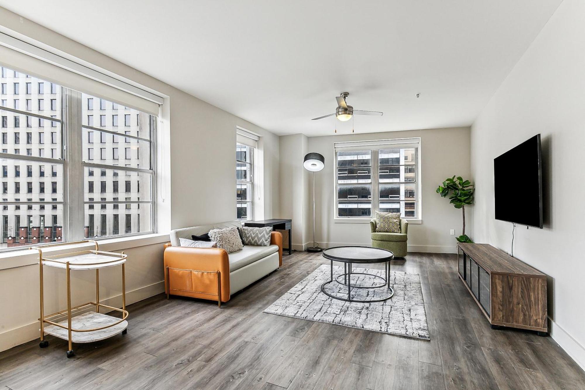 Upscale And Penthouses Close To Canal And Bourbon St Apartment New Orleans