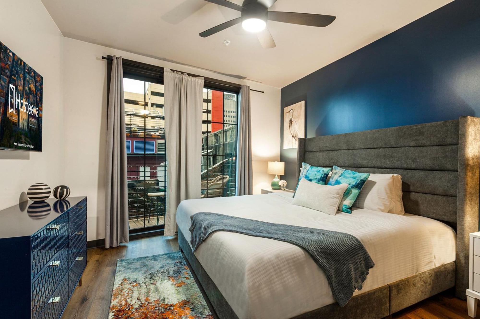 The Pelican By Hosteeva Apartment