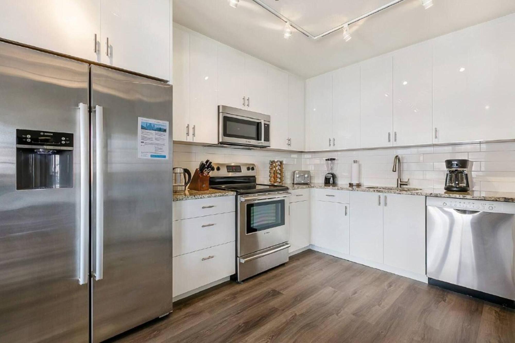 Upscale And Penthouses Close To Canal And Bourbon St New Orleans