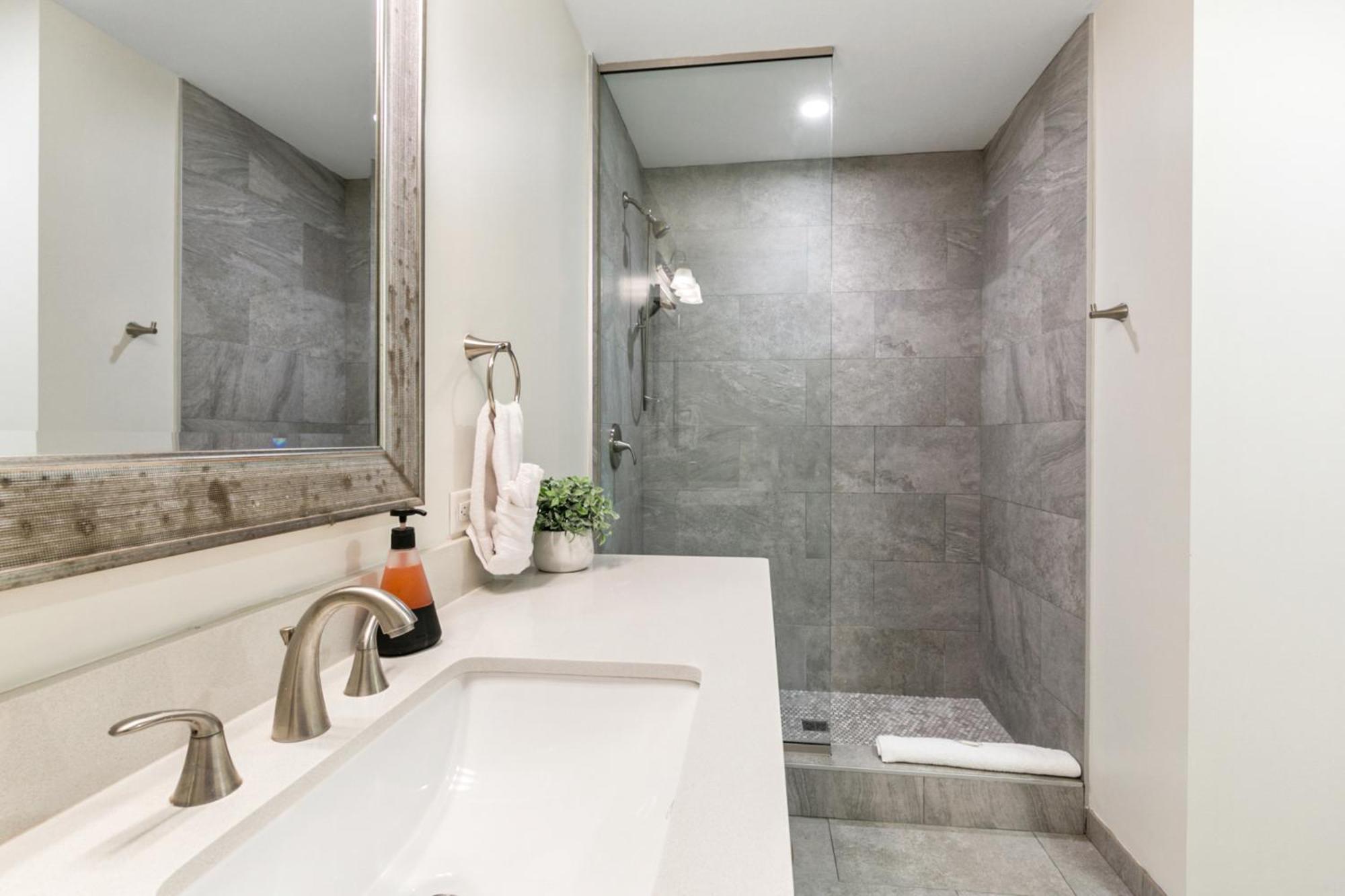 Nola's Finest: 4-bedroom Luxury