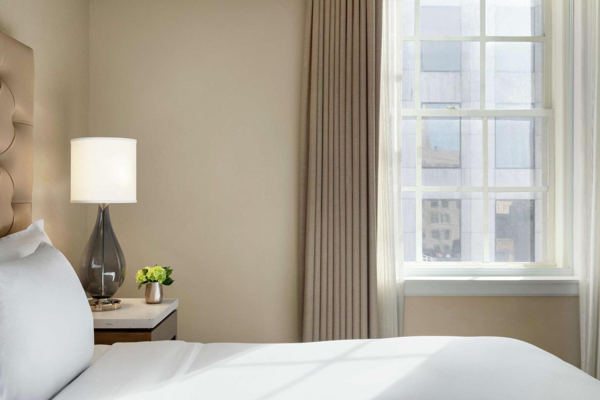 Hilton / St. Charles Avenue Hotel