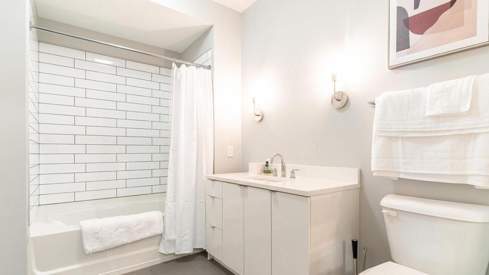Landing Modern With Amazing Amenities Apartment New Orleans