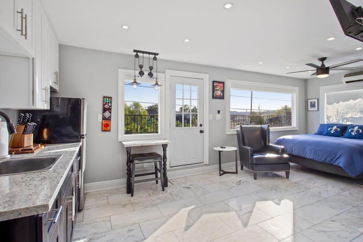 Spectacular Roof Deck - Luxury 3 Bedroom Holiday home New Orleans