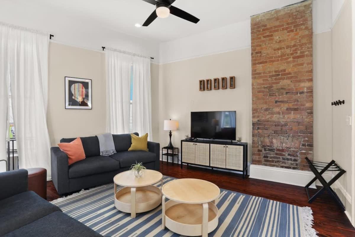 Marigny Bd Surrounded By Music Food And Art New Orleans