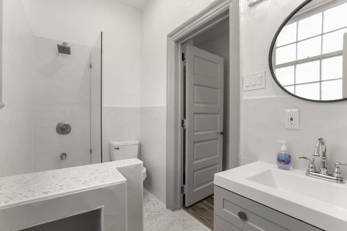 Holiday home Spacious Mid 1bd On The Canal Streetcar Line New Orleans