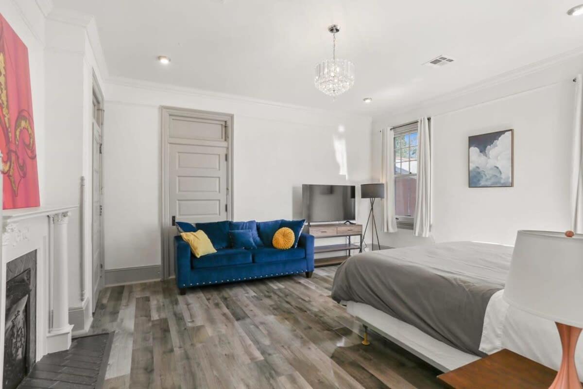 Spacious Mid 1bd On The Canal Streetcar Line