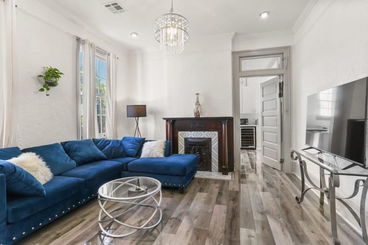Spacious Mid 1bd On The Canal Streetcar Line New Orleans