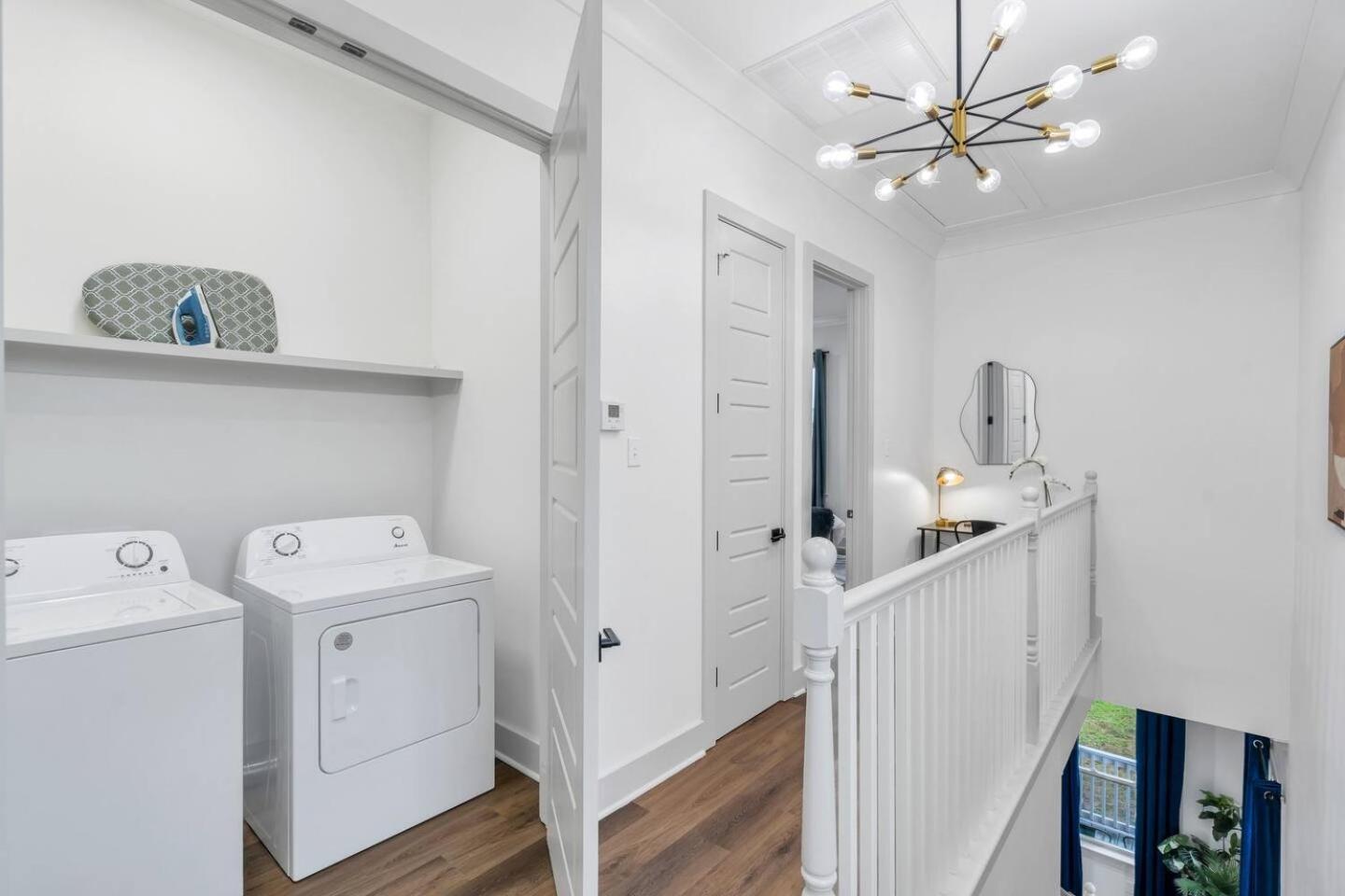 Luxe 3br Huge Backyard & Balcony, Walk To Dome