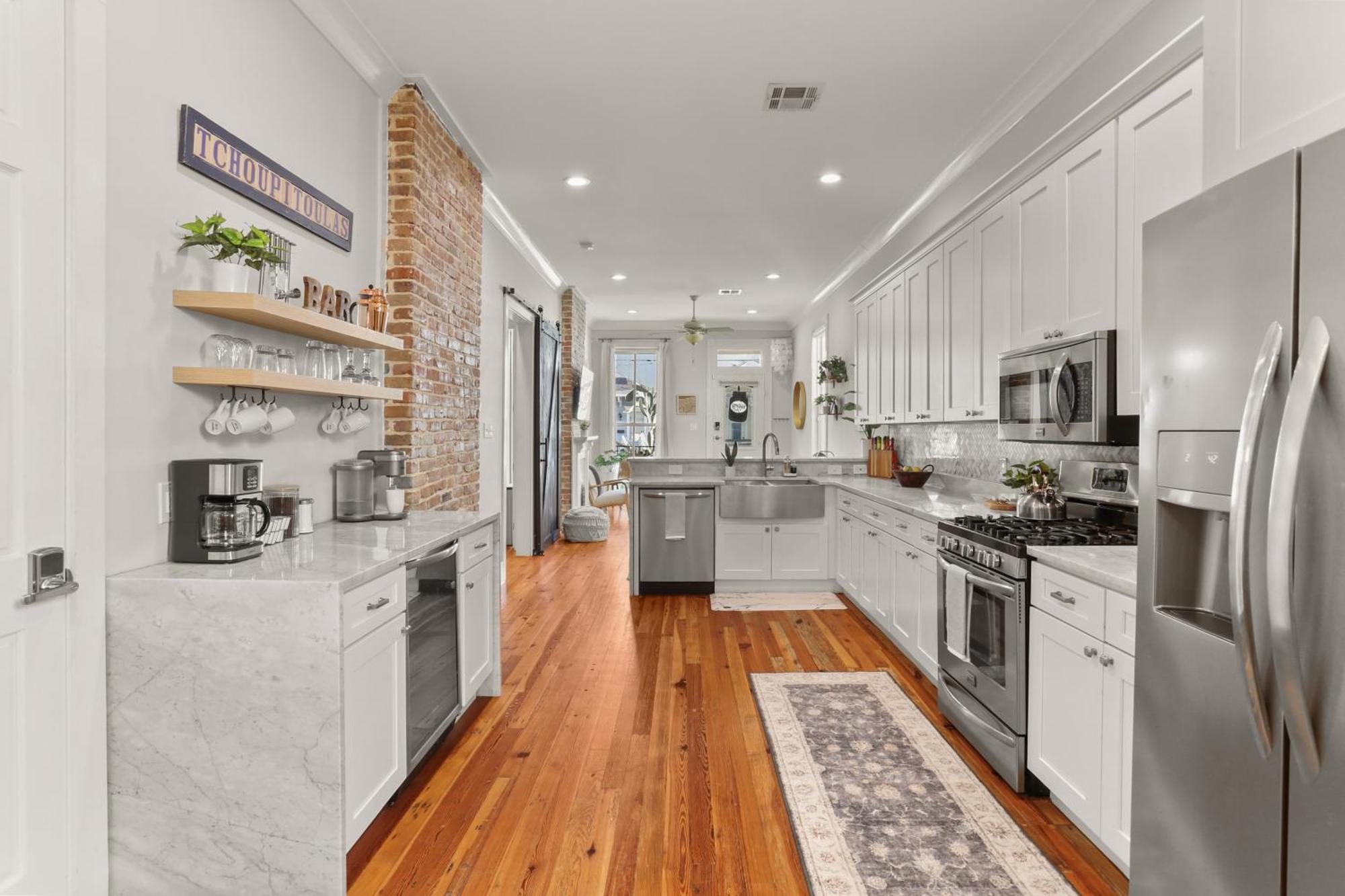 Holiday home Upscale 3 Bed 2 Bath Private In Uptown New Orleans! Close To Magazine Street, Universities, & French Quarter *