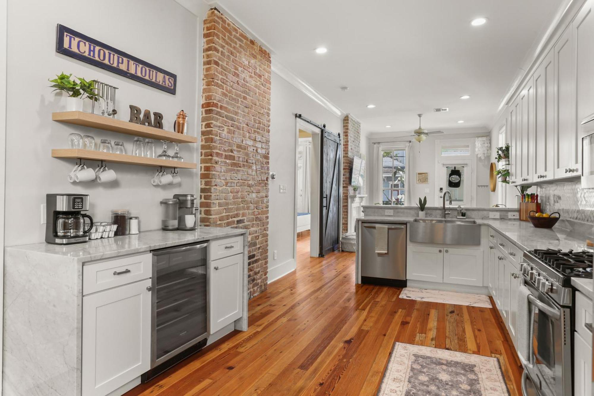Holiday home Upscale 3 Bed 2 Bath Private In Uptown New Orleans! Close To Magazine Street, Universities, & French Quarter