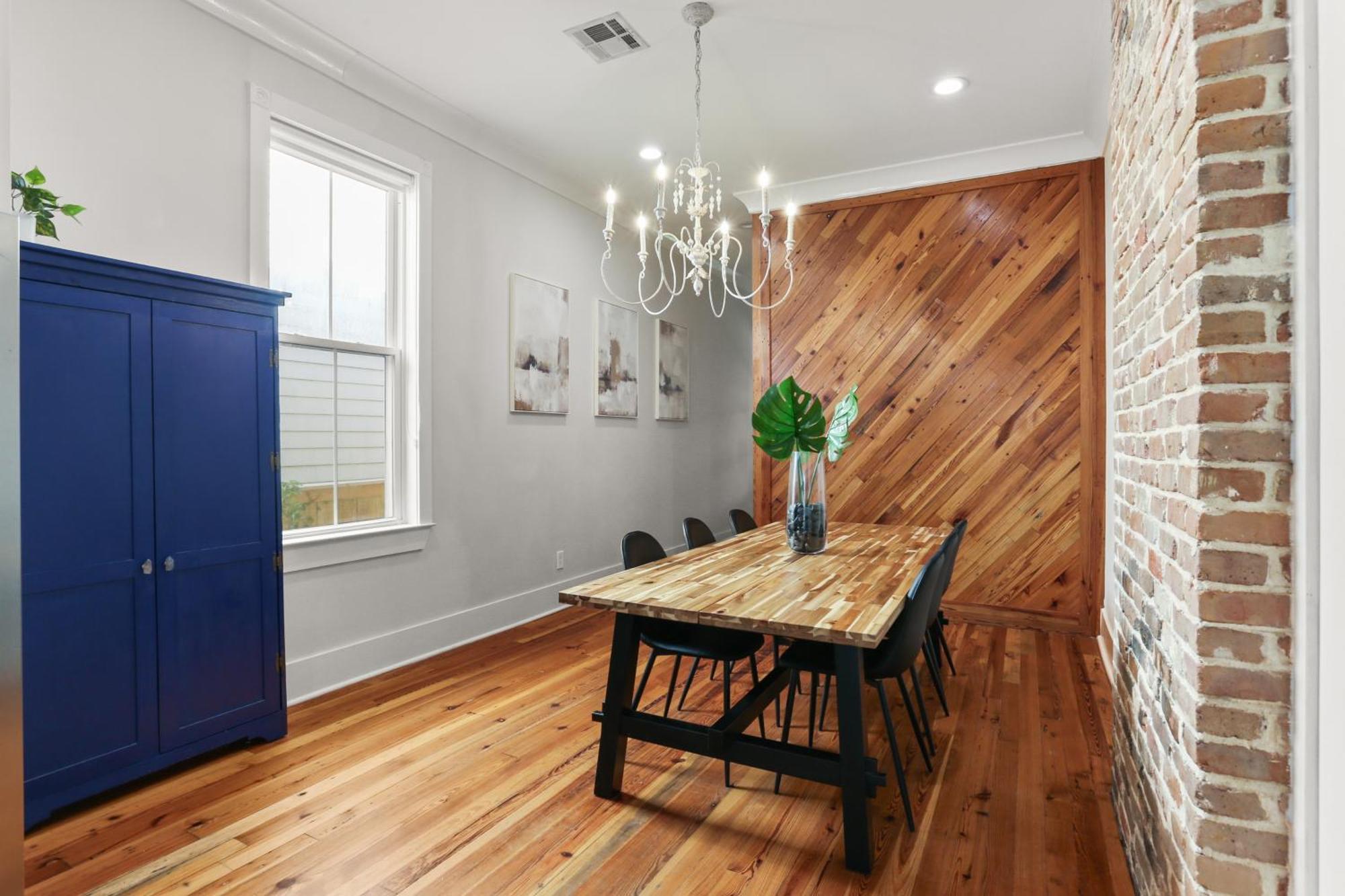 Holiday home Upscale 3 Bed 2 Bath Private In Uptown New Orleans! Close To Magazine Street, Universities, & French Quarter *