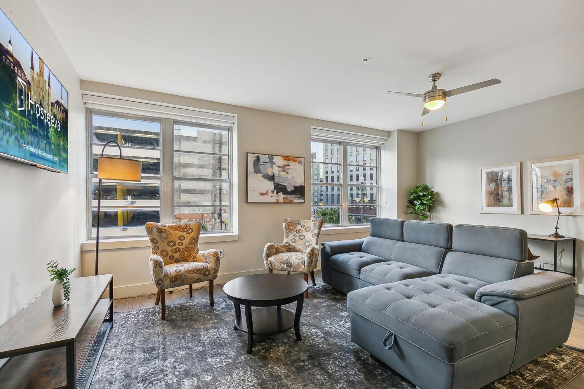 Apartment California Building By Hosteeva