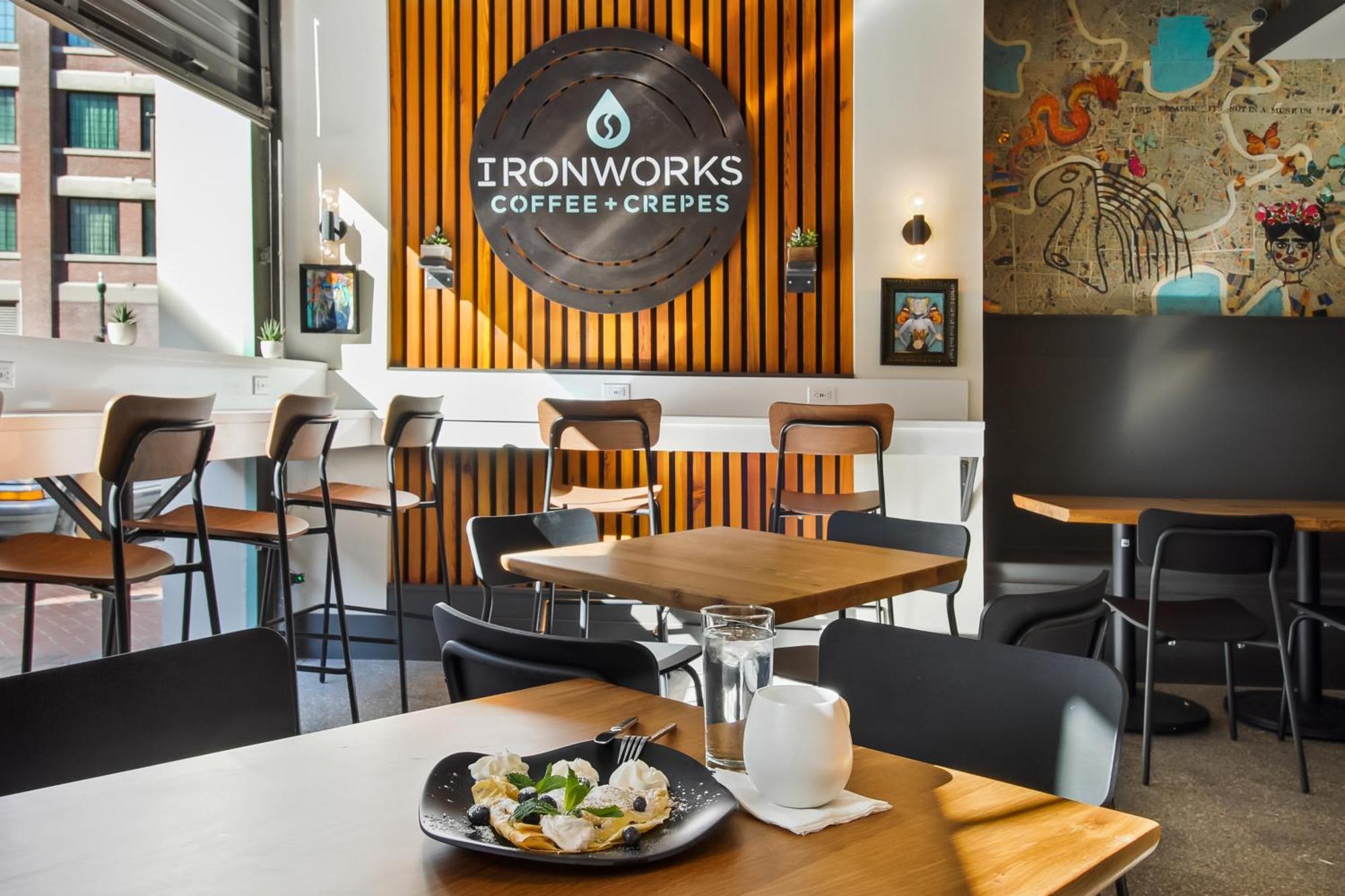 Ironworks Building - 3 Bedroom 2 Bath Apartment *