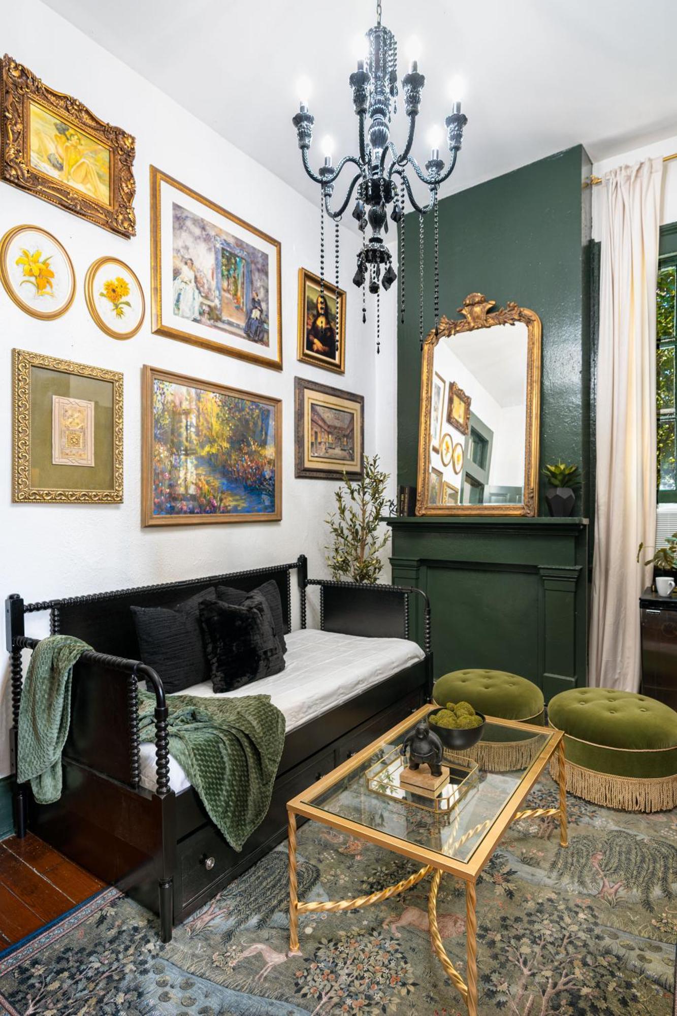 The Mansion On Royal