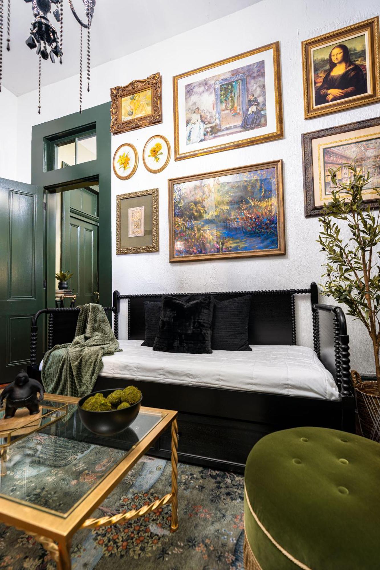 The Mansion On Royal