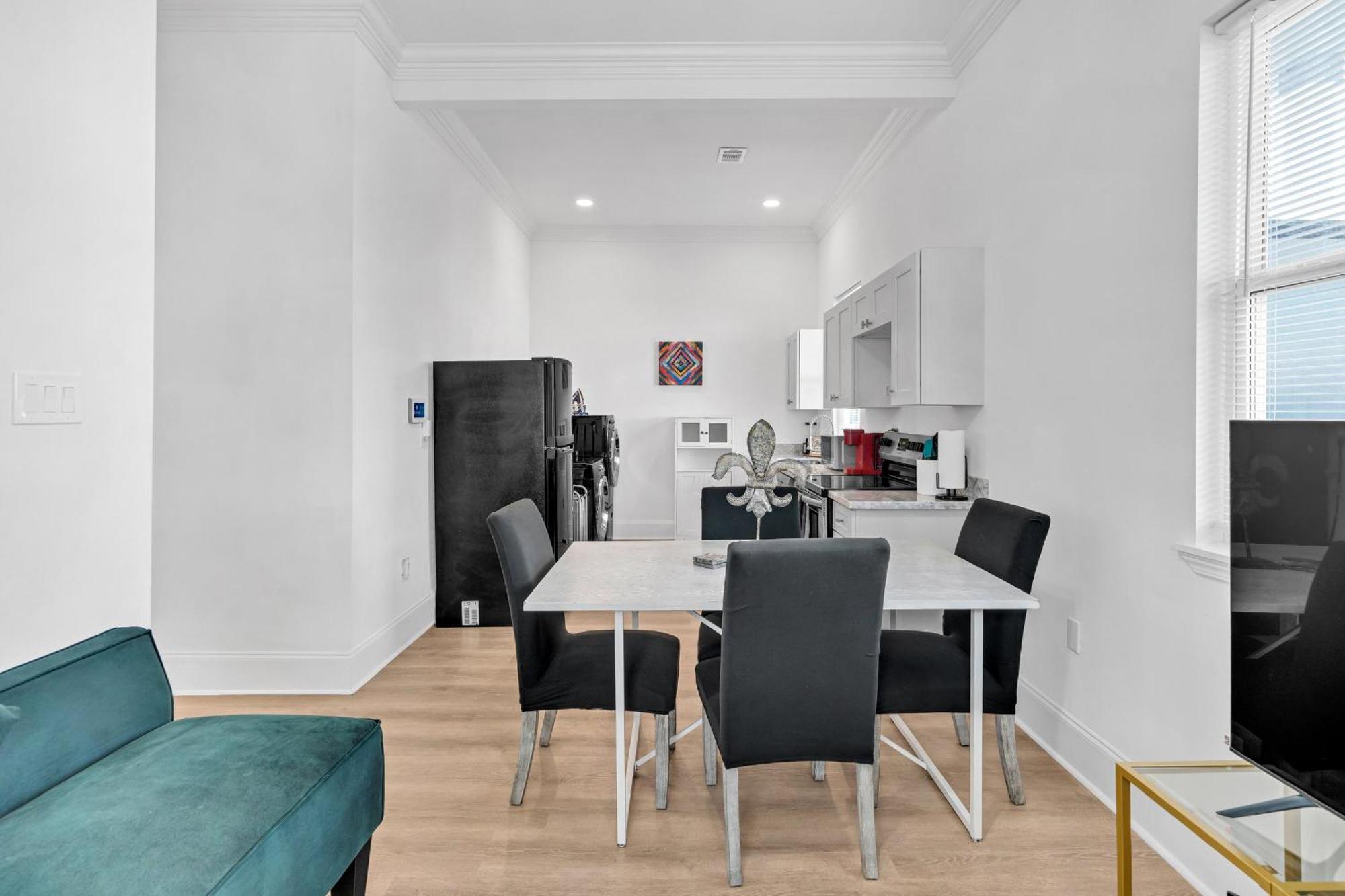 Uptown Jazz Retreat 2br Near Freret St Dining *