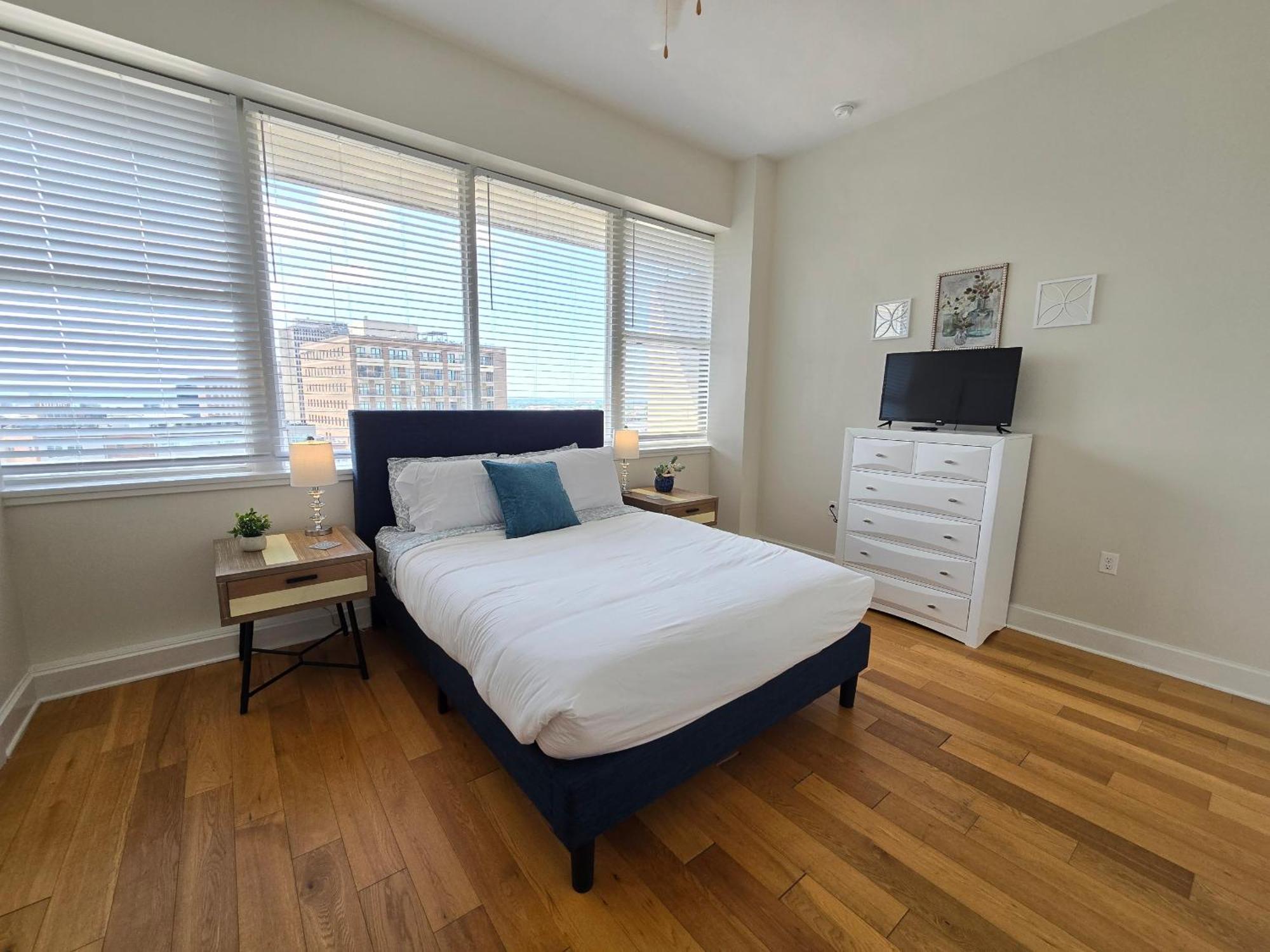 Legacy Steps From The French Quarter Superdome Casino Bourbon St With Gym & Pool Apartment
