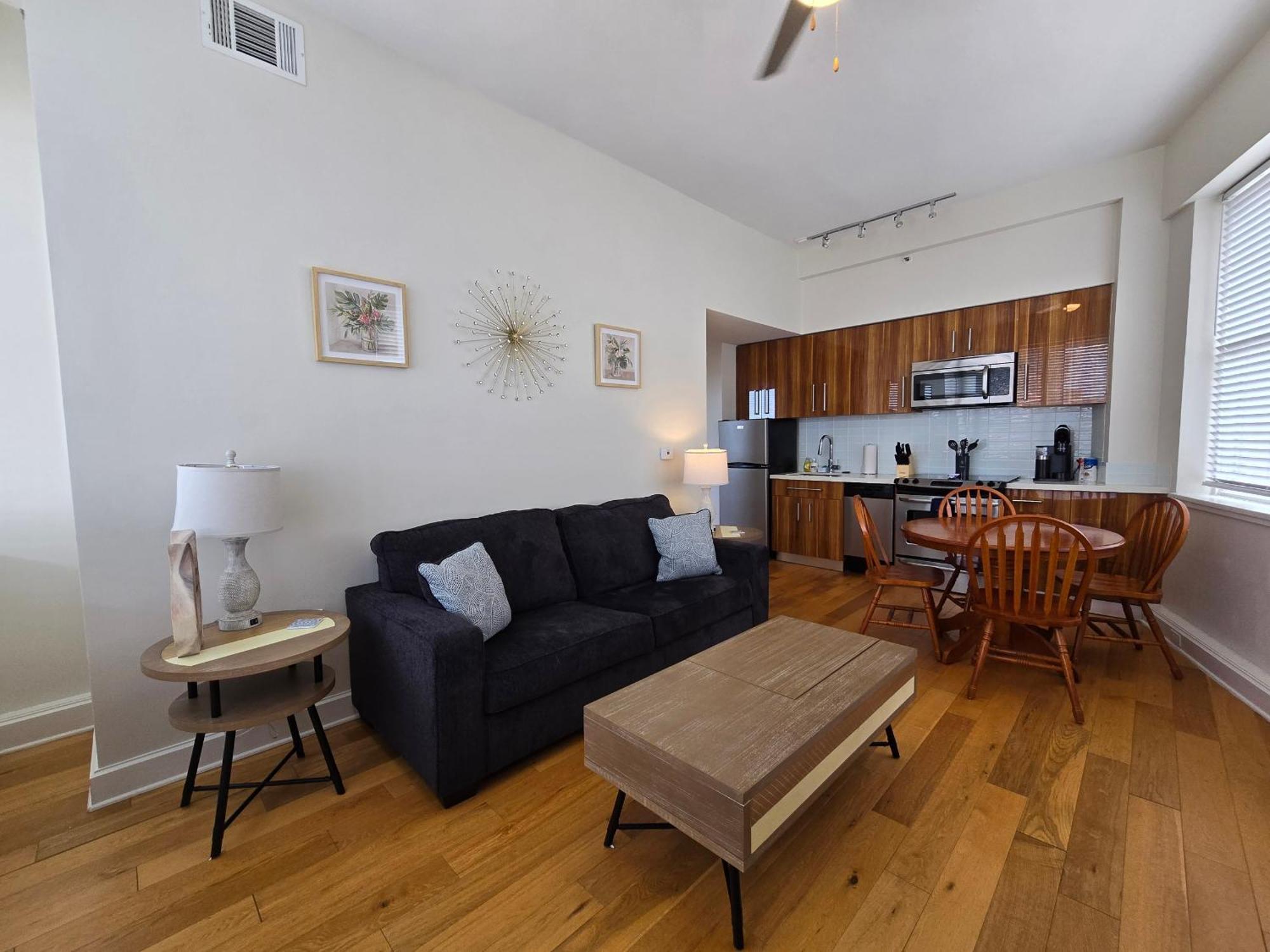 Apartment Legacy Steps From The French Quarter Superdome Casino Bourbon St With Gym & Pool New Orleans