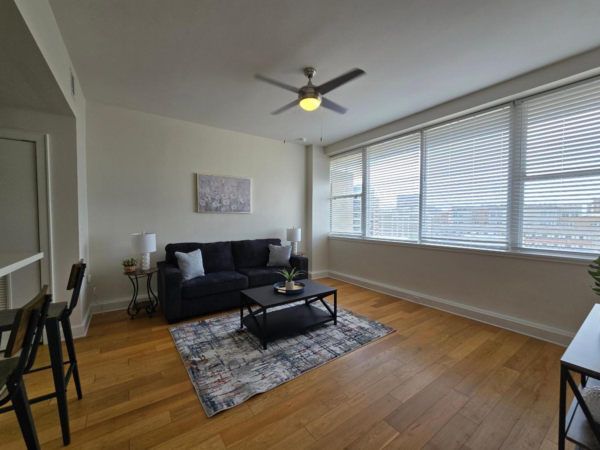 Legacy Steps From The French Quarter Superdome Casino Bourbon St With Gym & Pool Apartment