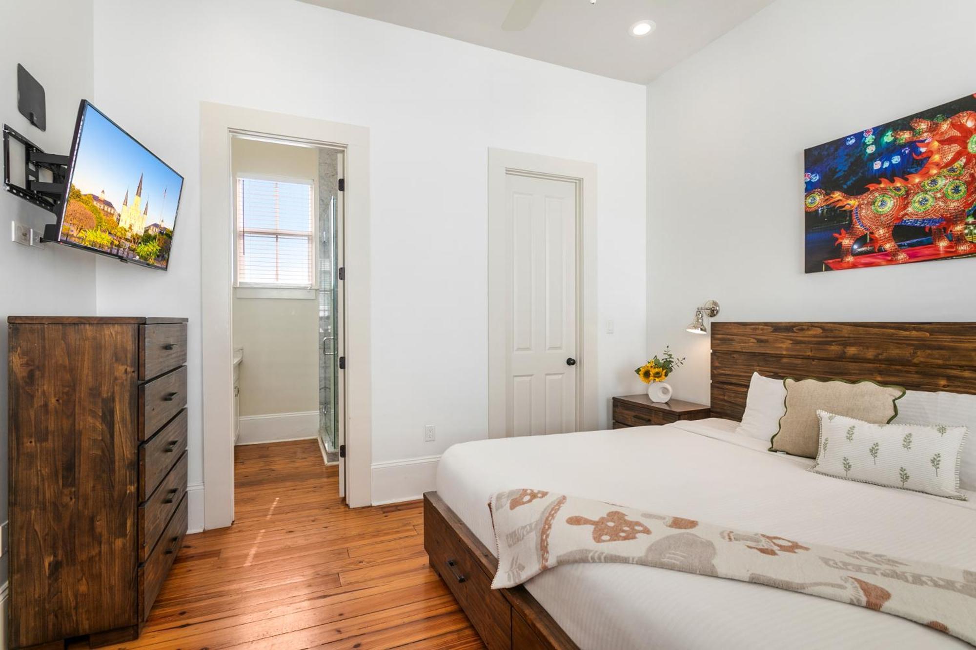 Fabulous With Views Apartment