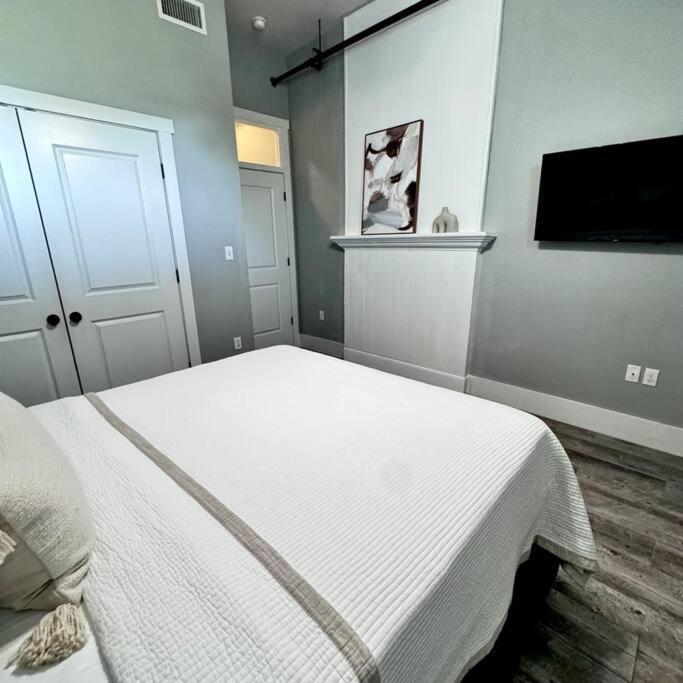 Apartment Urban Charm In The Heart Of New Orleans