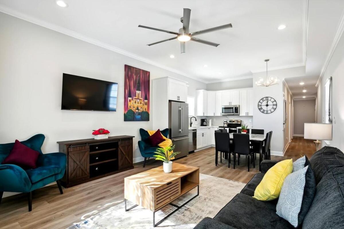 Brand New 5br, Outdoor Seating, Parking * New Orleans