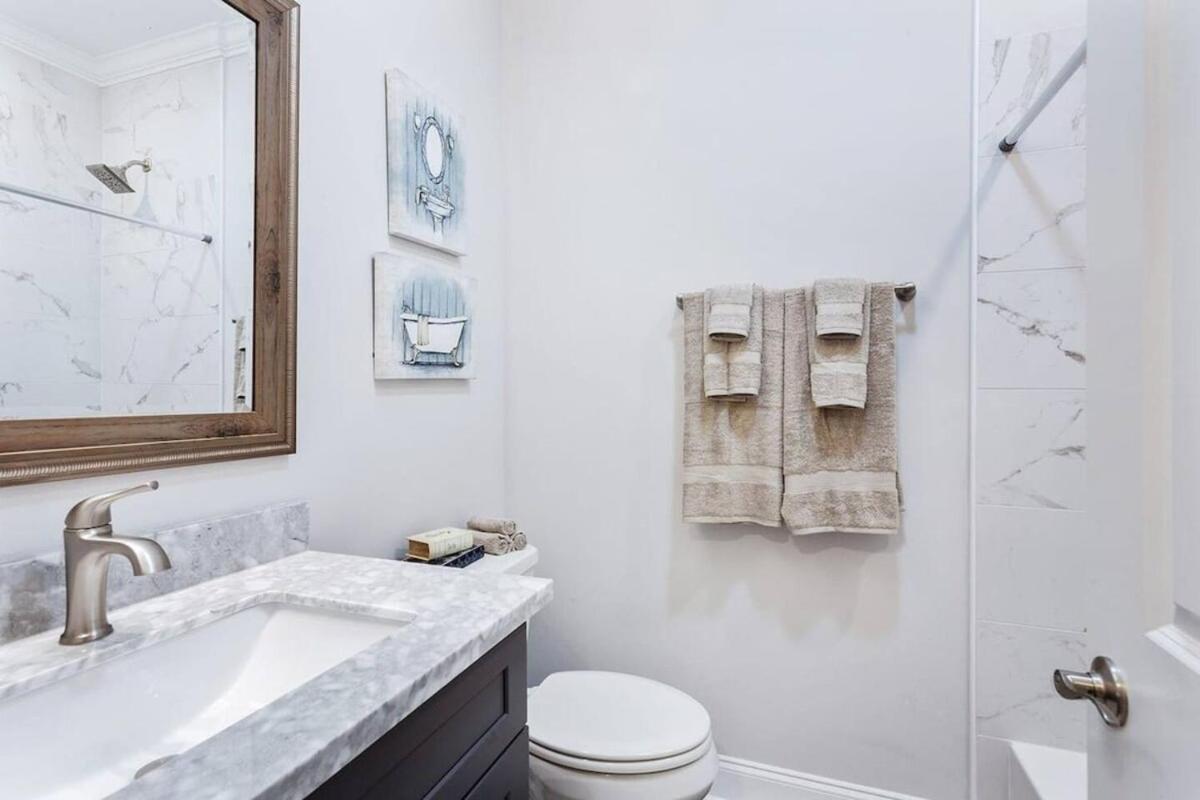 Chic 5 Bedroom Near French Quarter New Orleans