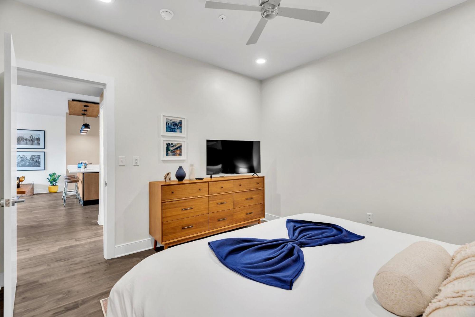Bohemian Bywater Hideaway 2br Wgym & Pool New Orleans