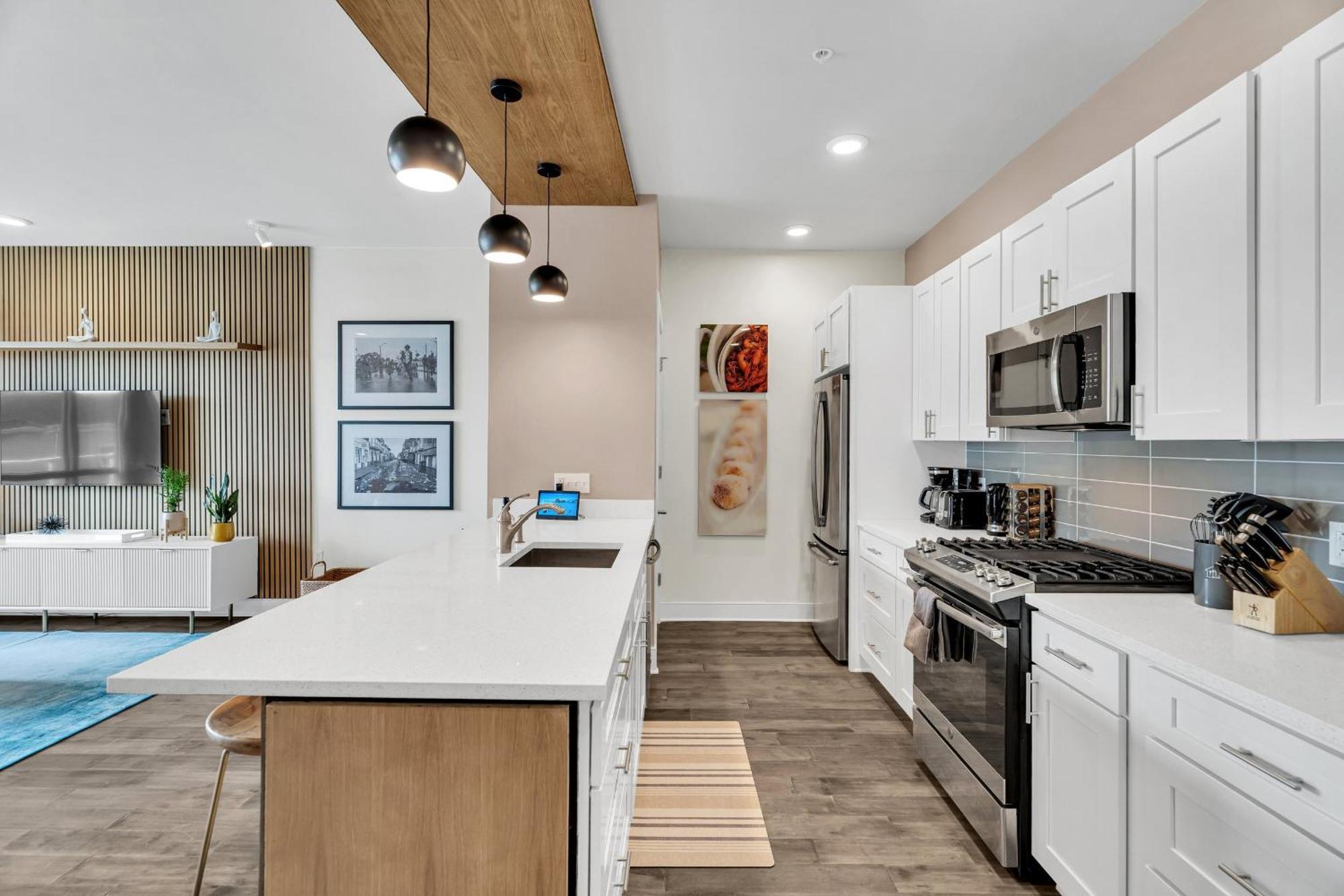 Bohemian Bywater Hideaway 2br Wgym & Pool Apartment *