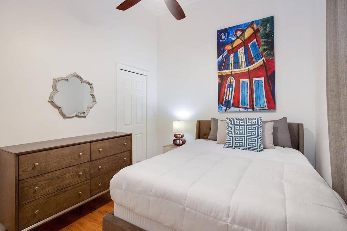 Holiday home Stylish Renovated Shotgun Near French Quarter *
