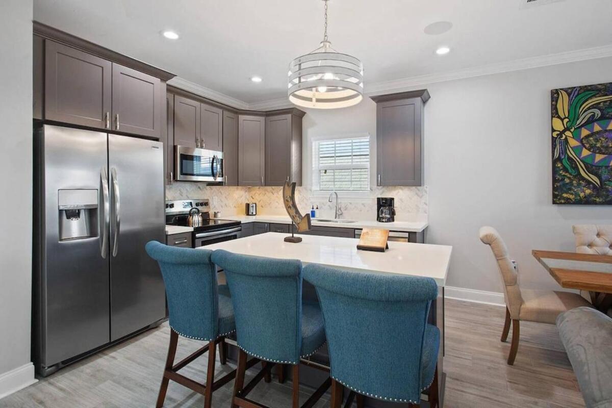 Exceptional Up-class Living Near Superdome Holiday home
