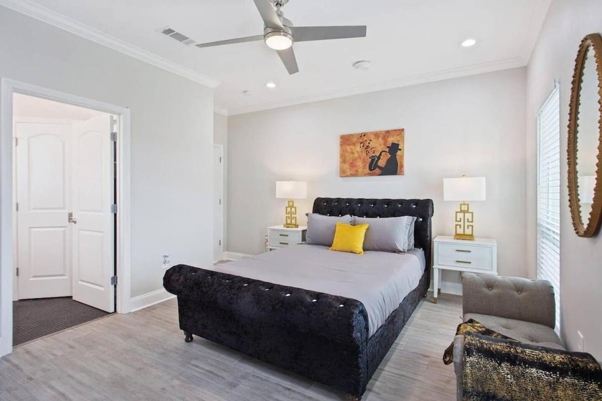 Exceptional Up-class Living Near Superdome Holiday home *