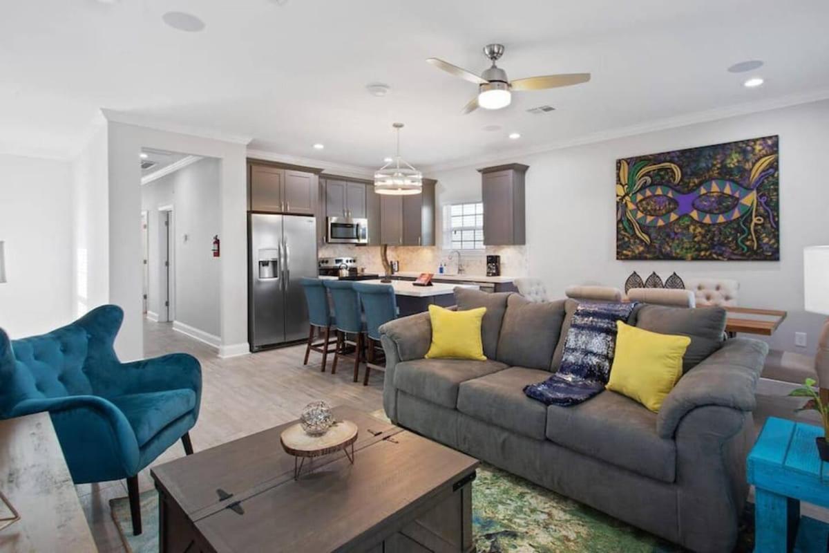 Exceptional Up-class Living Near Superdome Holiday home