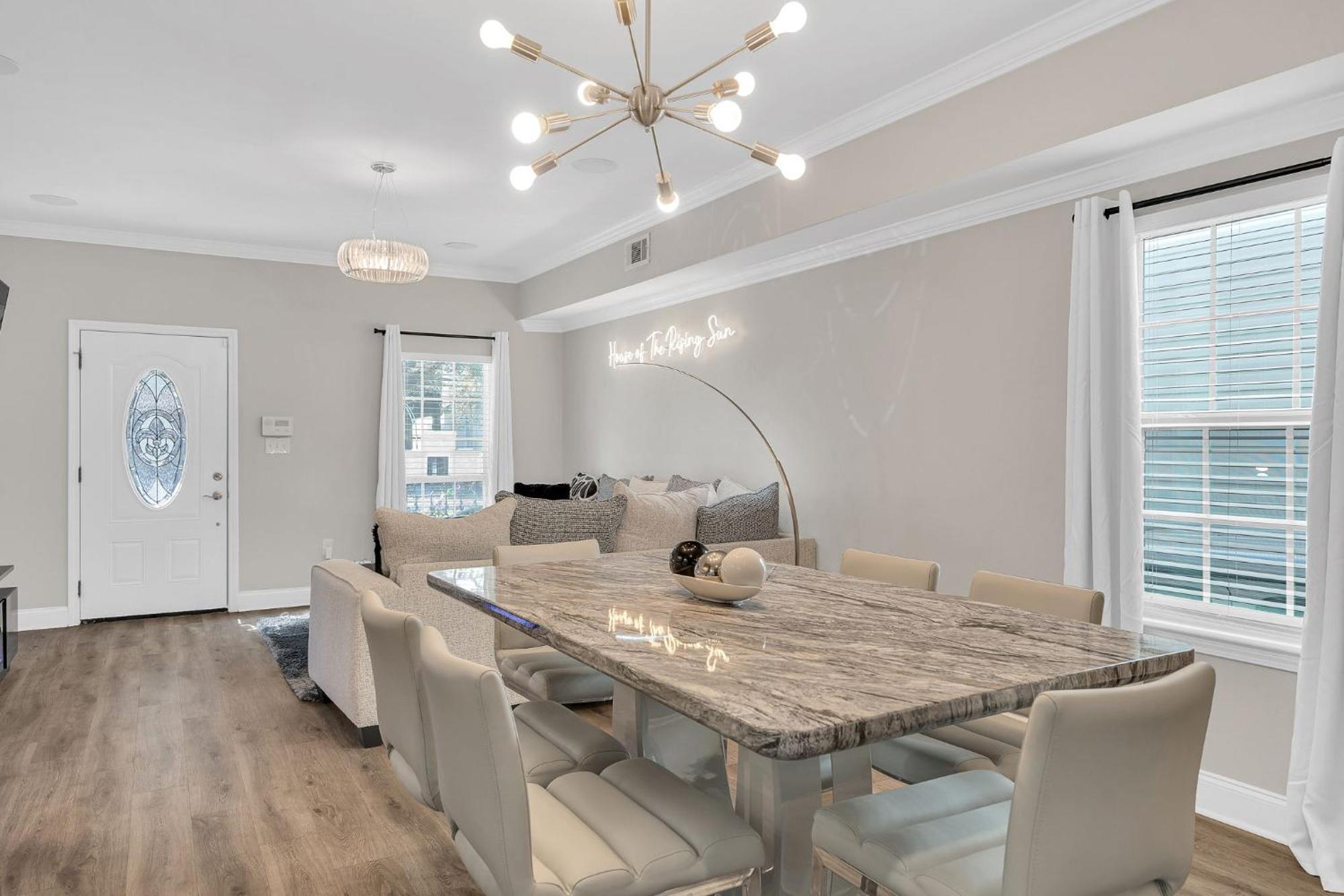 Holiday home Modern 3Br Home Near Fq W Patio