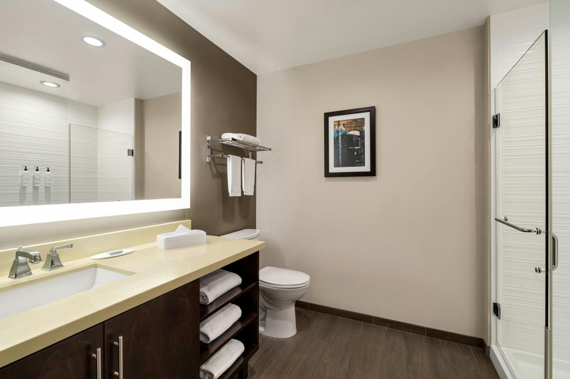 Hotel Fairfield By Marriott Inn & Suites New Orleans Downtown French Quarter Area 3*