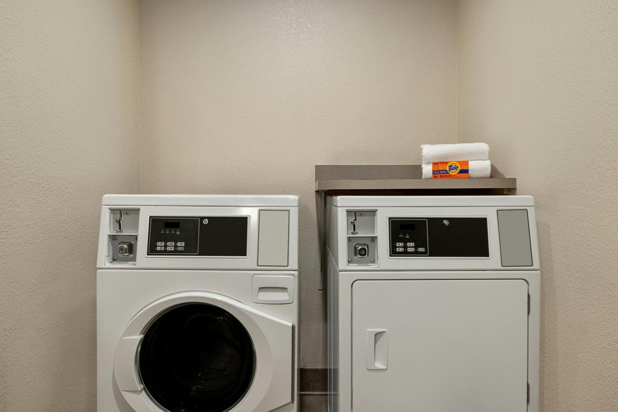 Hotel Fairfield By Marriott & Downtown French Quarter Area 3*