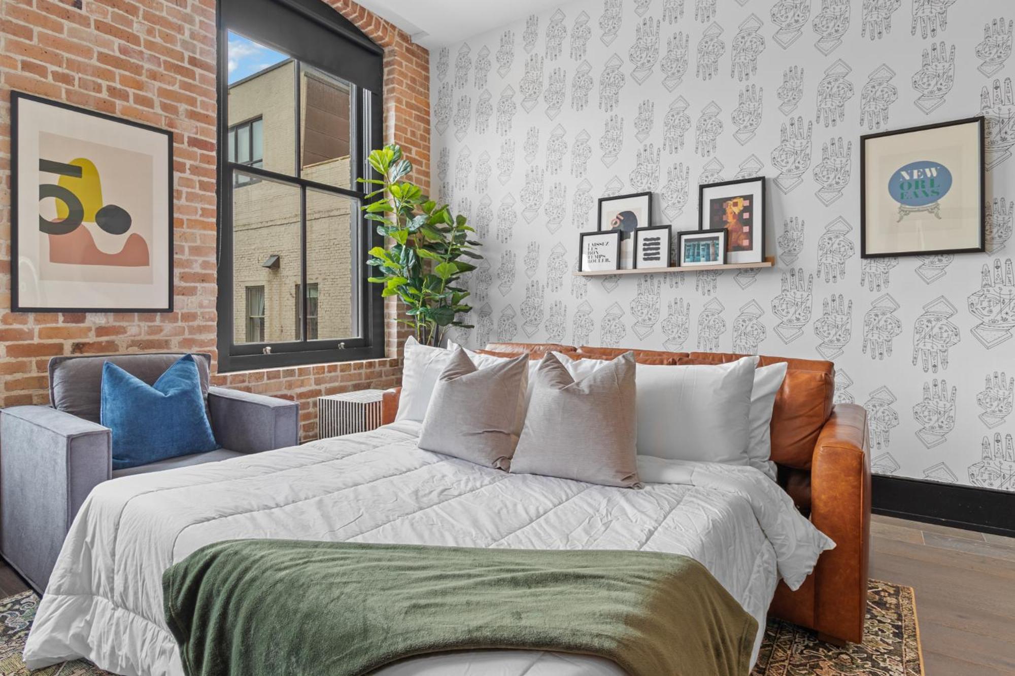 Prime Location Near Everything Hotel New Orleans