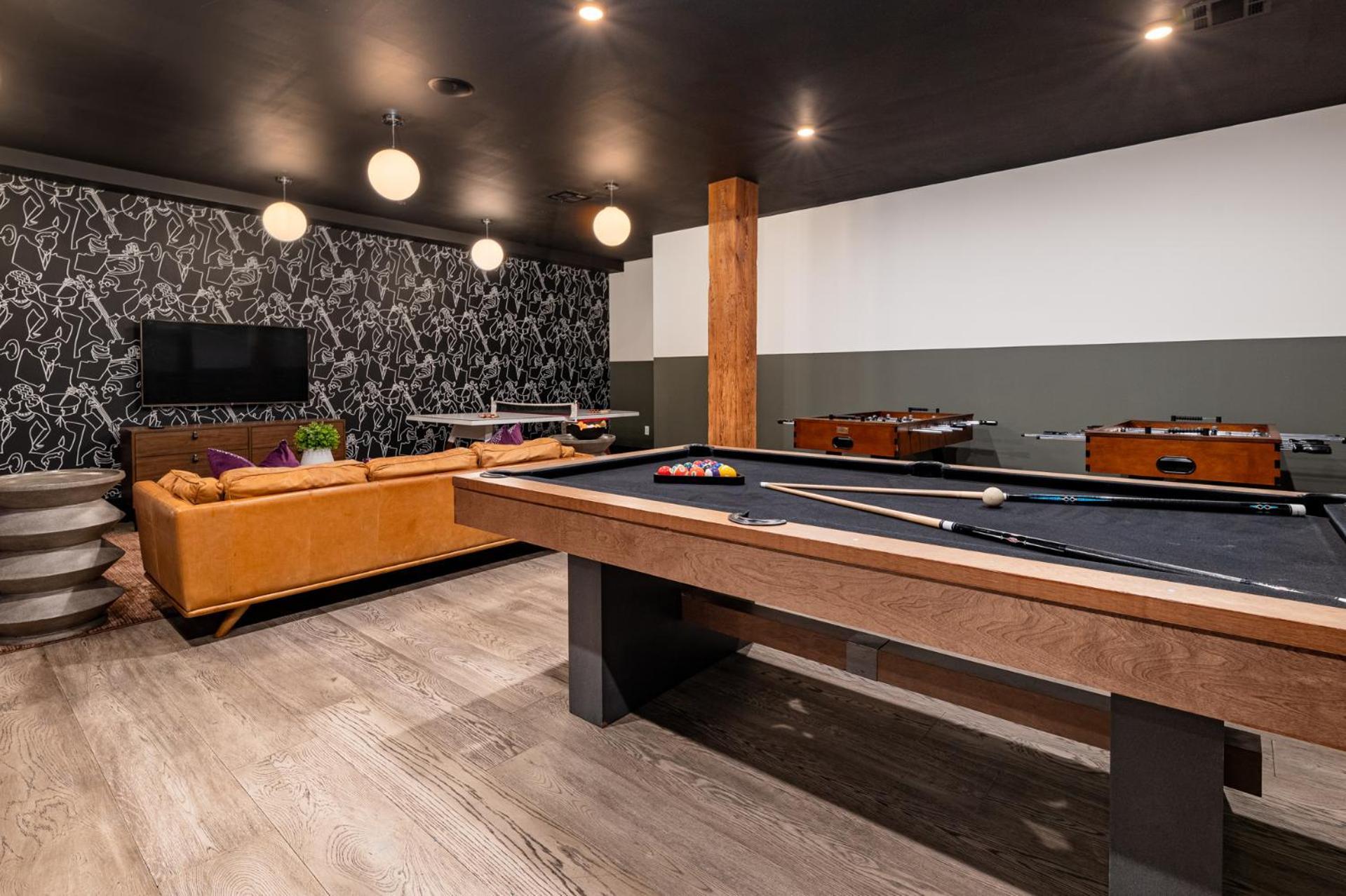 Hotel Exposed Bricks Cypress Beams - Luxury Near French Quarter *