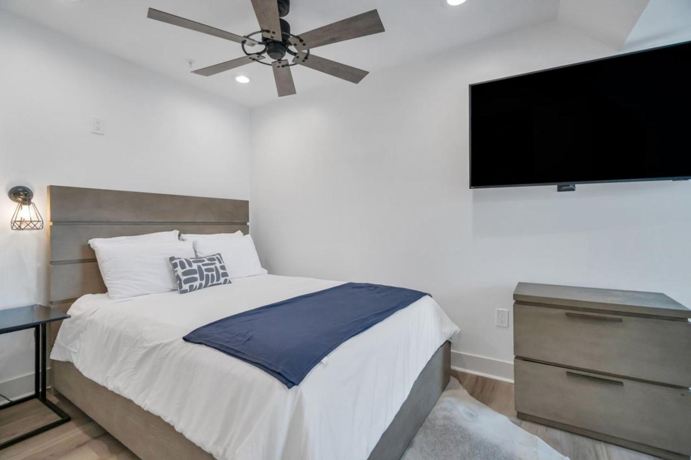 Spectacular Sleep 20 Near Fq W Pool Hotel *
