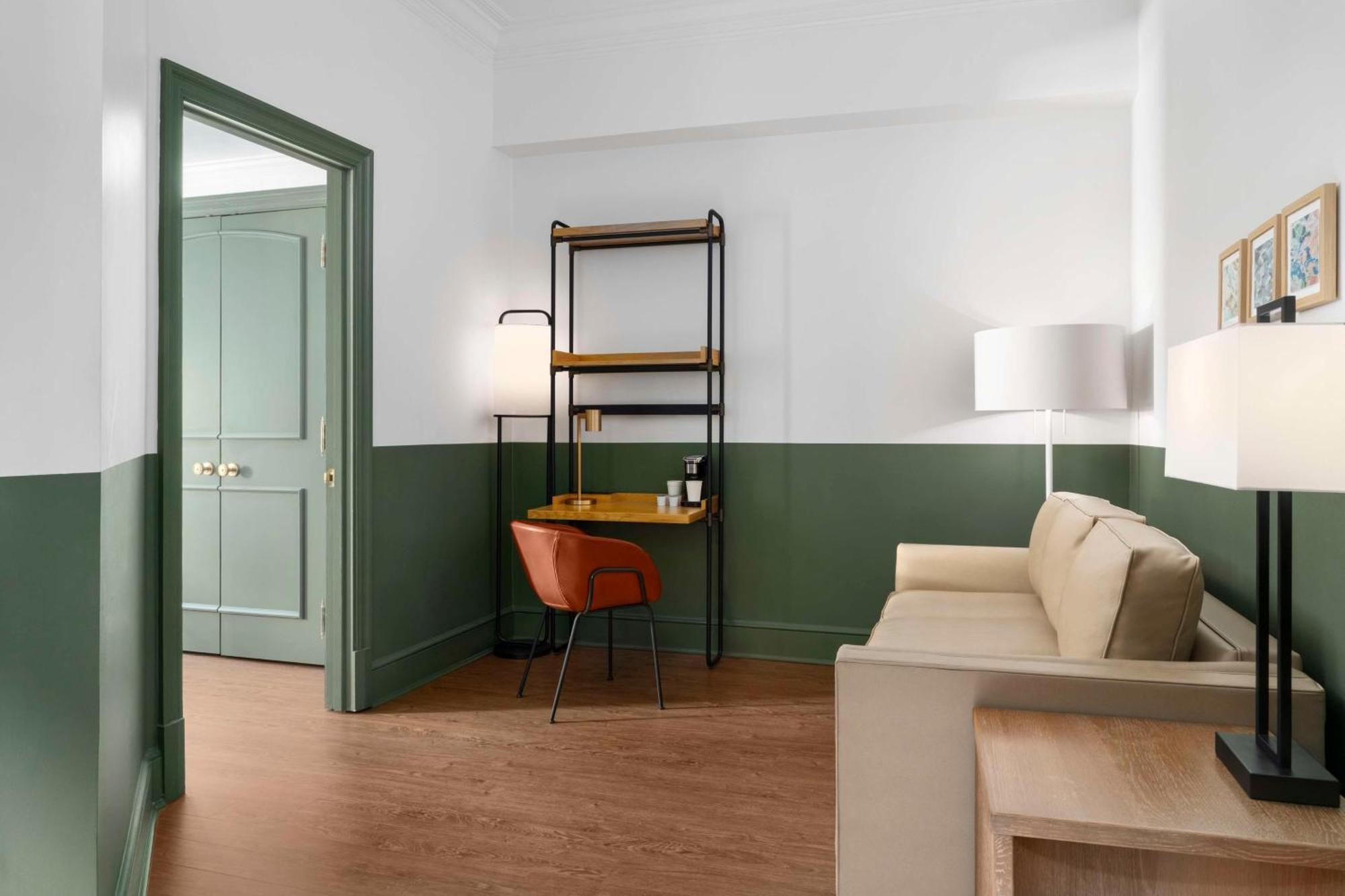 Theo New Orleans, Tapestry Collection By Hilton Hotel New Orleans