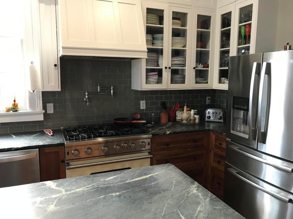 Eclectically Furnished In The Heart Of Nola New Orleans