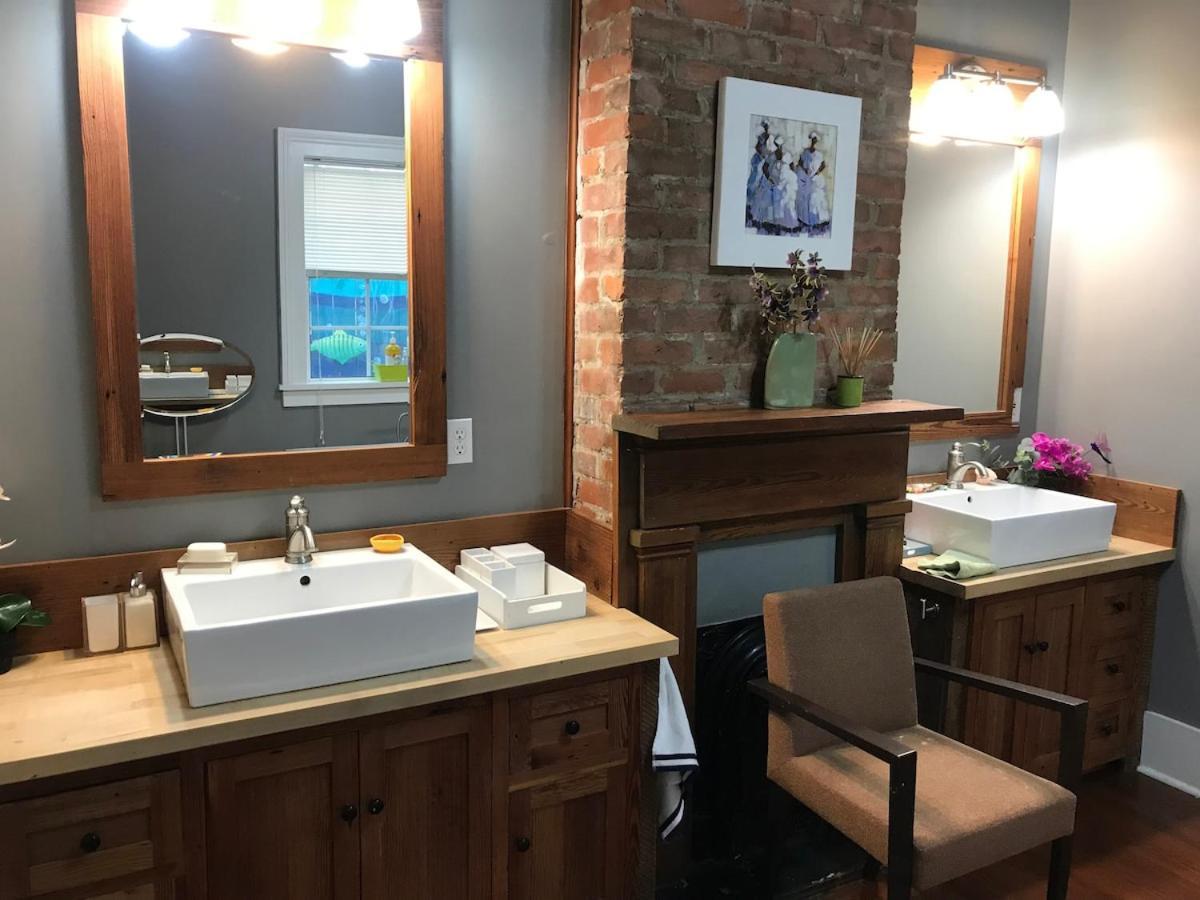 Eclectically Furnished In The Heart Of Nola Holiday home New Orleans
