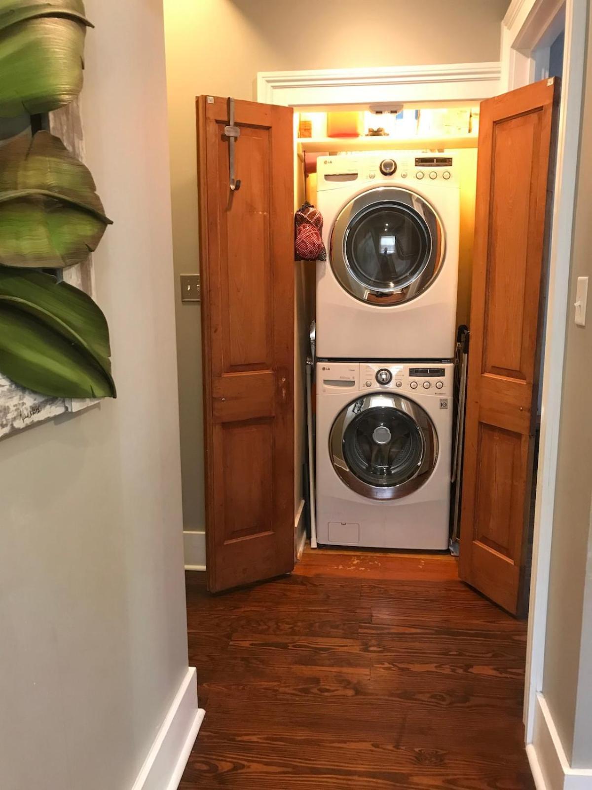 Eclectically Furnished In The Heart Of Nola