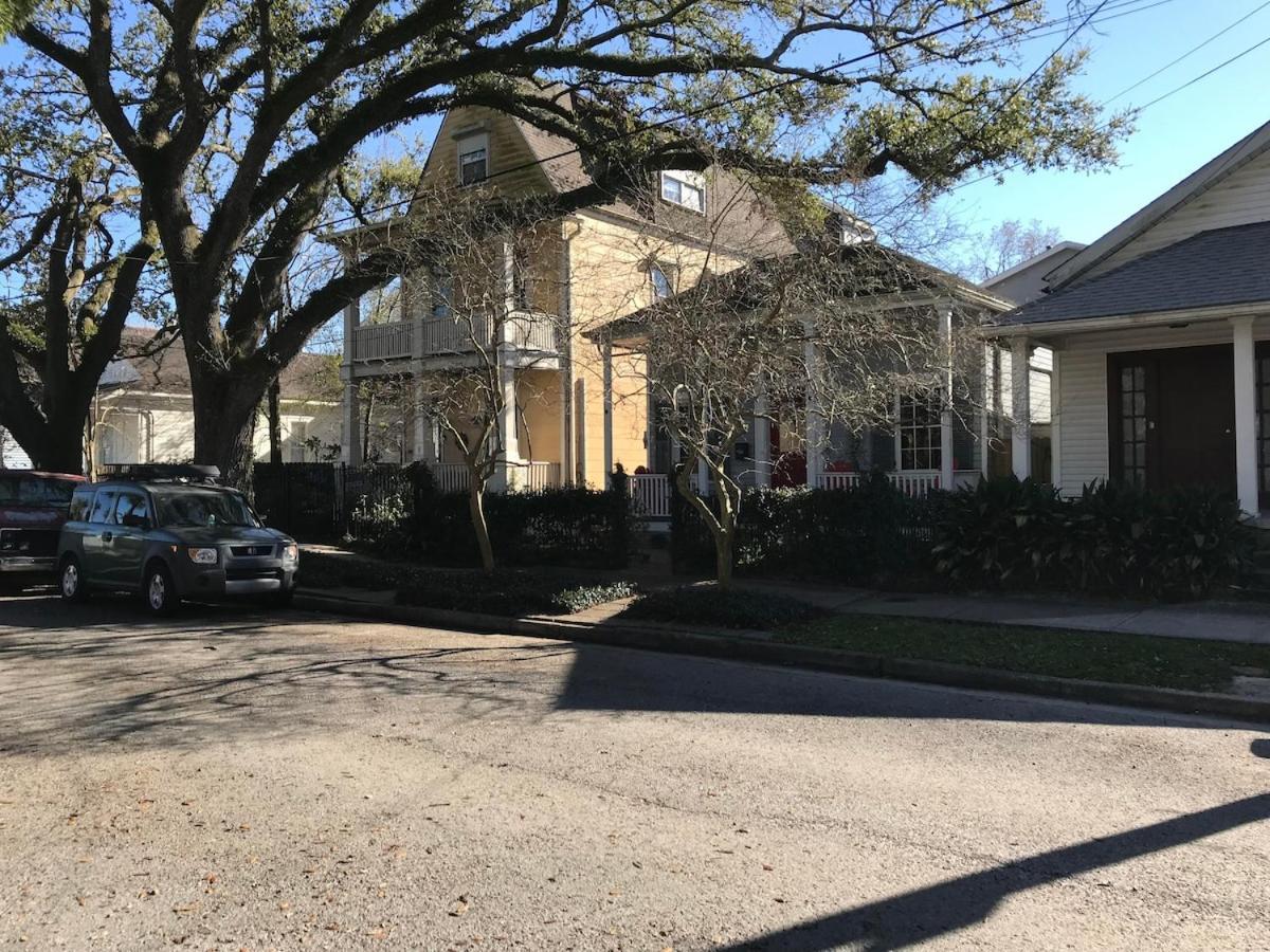 Eclectically Furnished In The Heart Of Nola