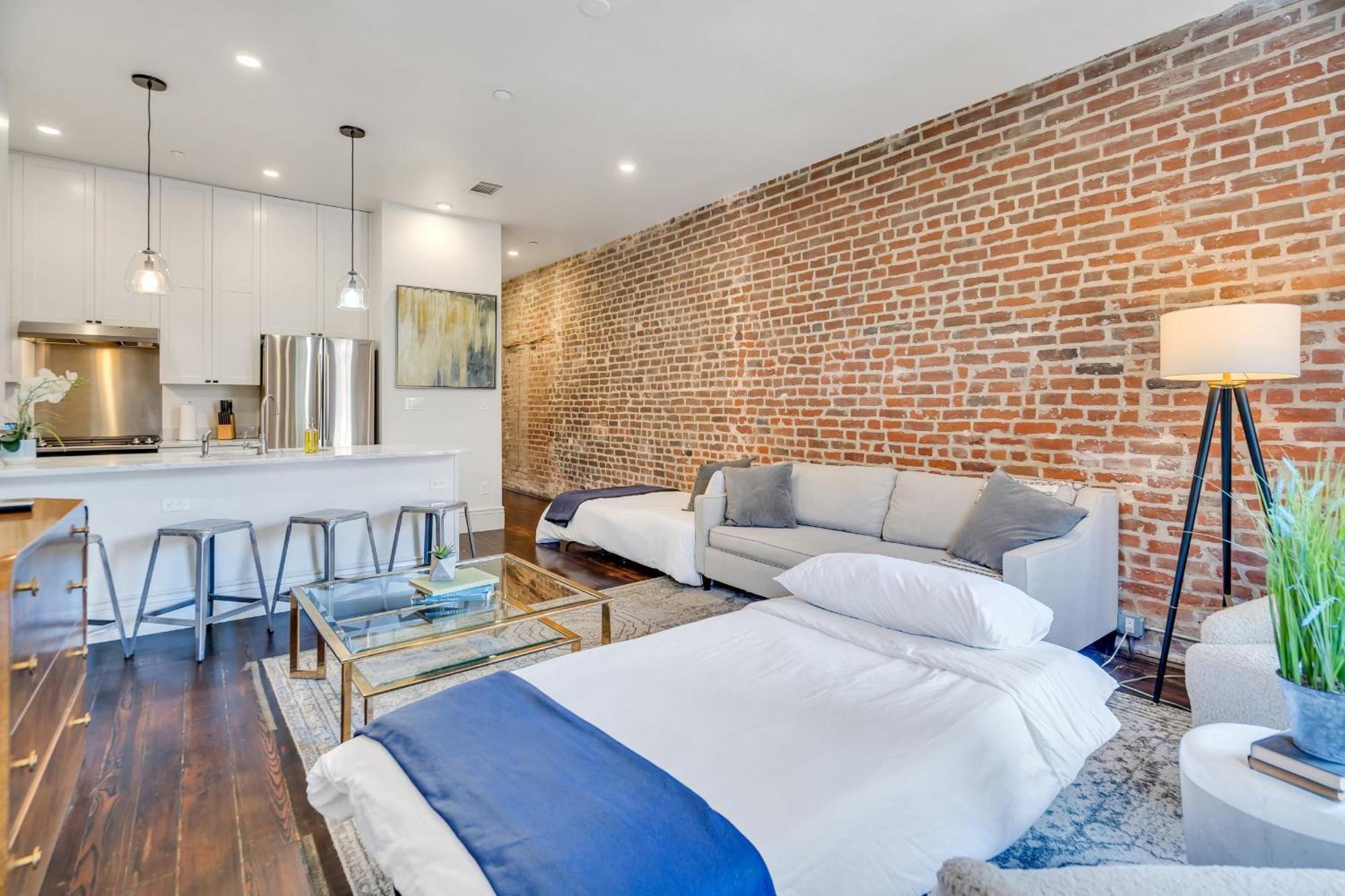 Charming Cbd 4br On Gravier Near Jazz & Dining Hotel New Orleans