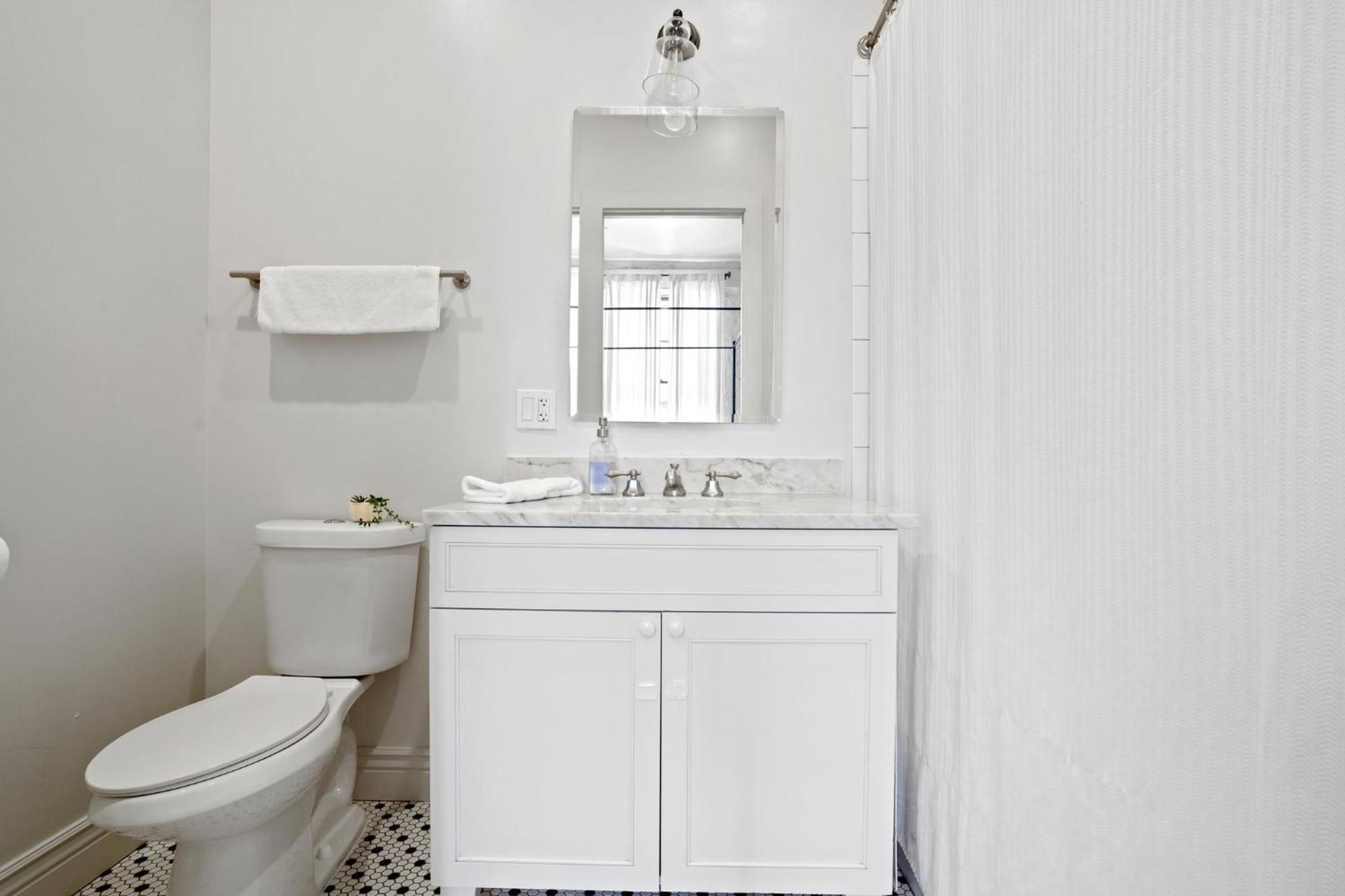 Charming Cbd 4br On Gravier Near Jazz & Dining