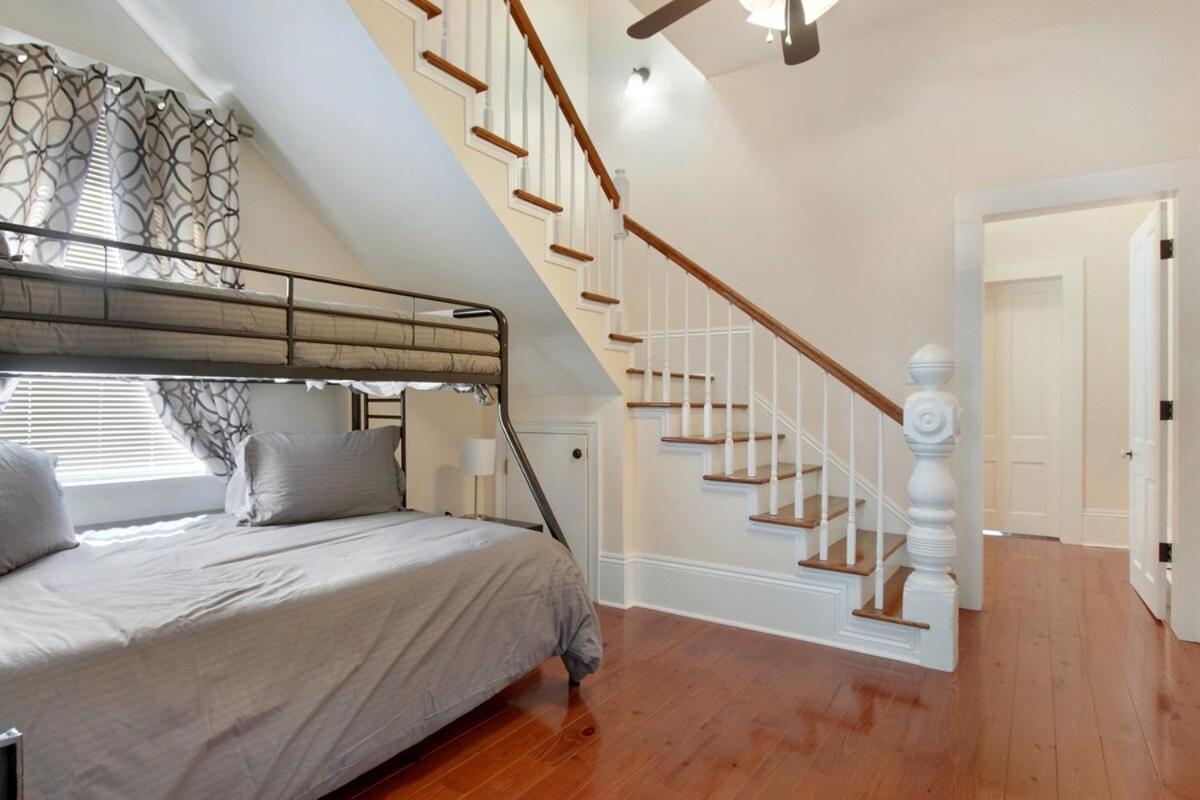 Tchoup House Two *