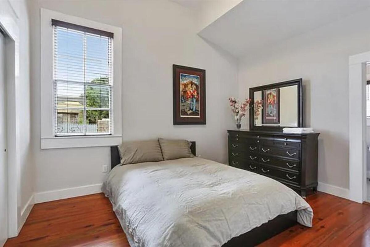 Funky Historic In Heart Of The Action Holiday home