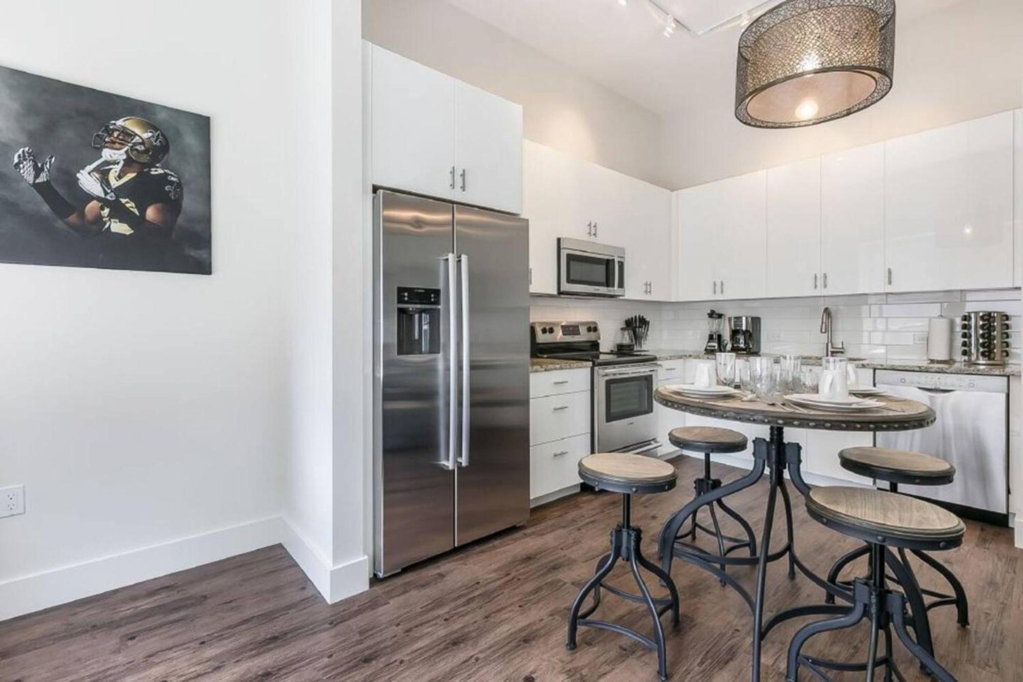Stylish 1-bed Just Moments Away From The Charming French Quarter Apartment New Orleans
