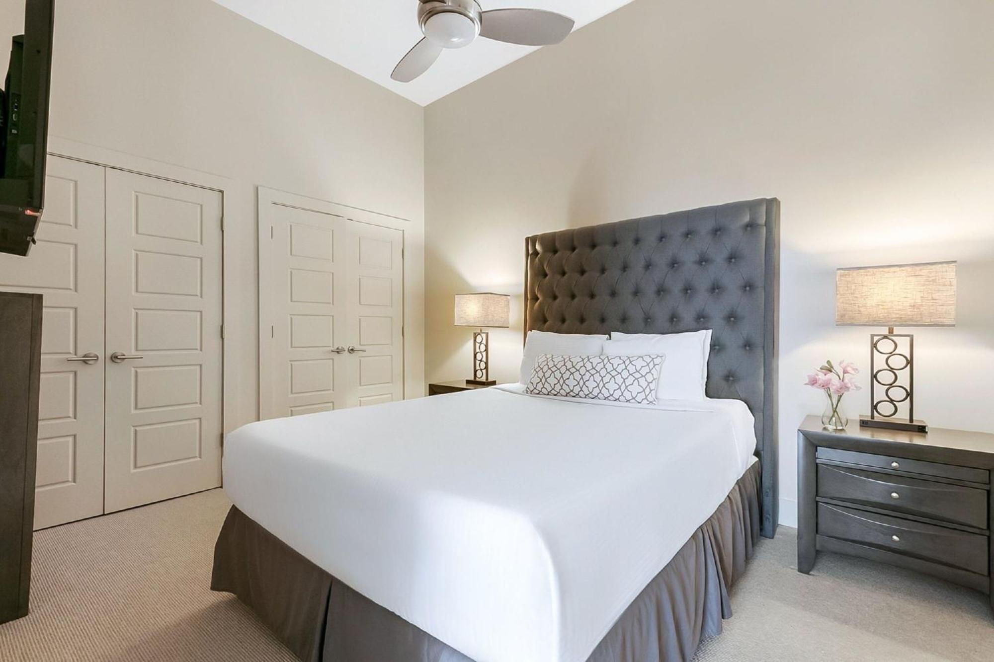 Stylish 1-bed Just Moments Away From The Charming French Quarter Apartment